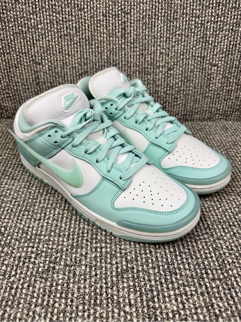Nike Dunk Low Twist Jade Ice DZ2794-101 Women’s Size 10 Mint Green White